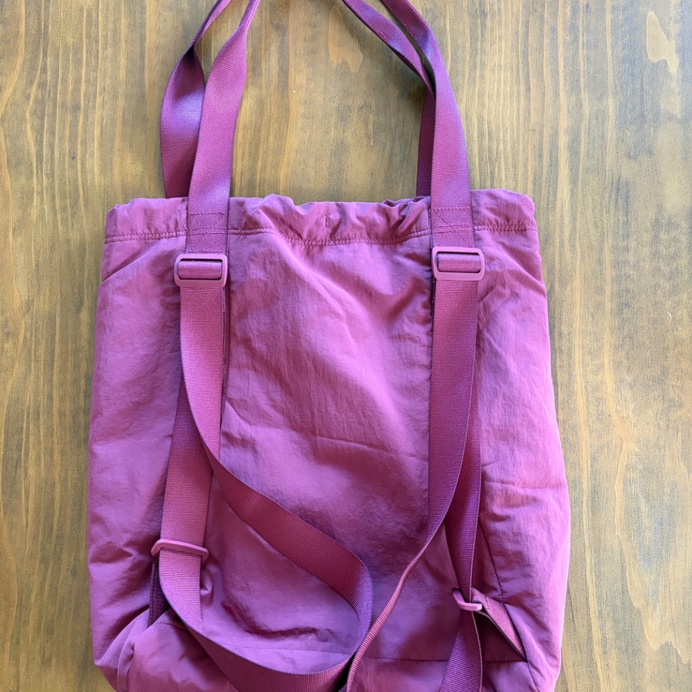 Lululemon tote/backpack in color: "mulled wine" convertible bag - Picture 7 of 7